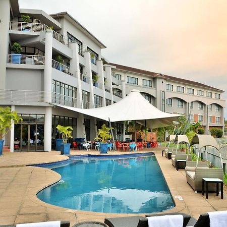 Bon Hotel Waterfront Ричардс Бей Екстериор снимка