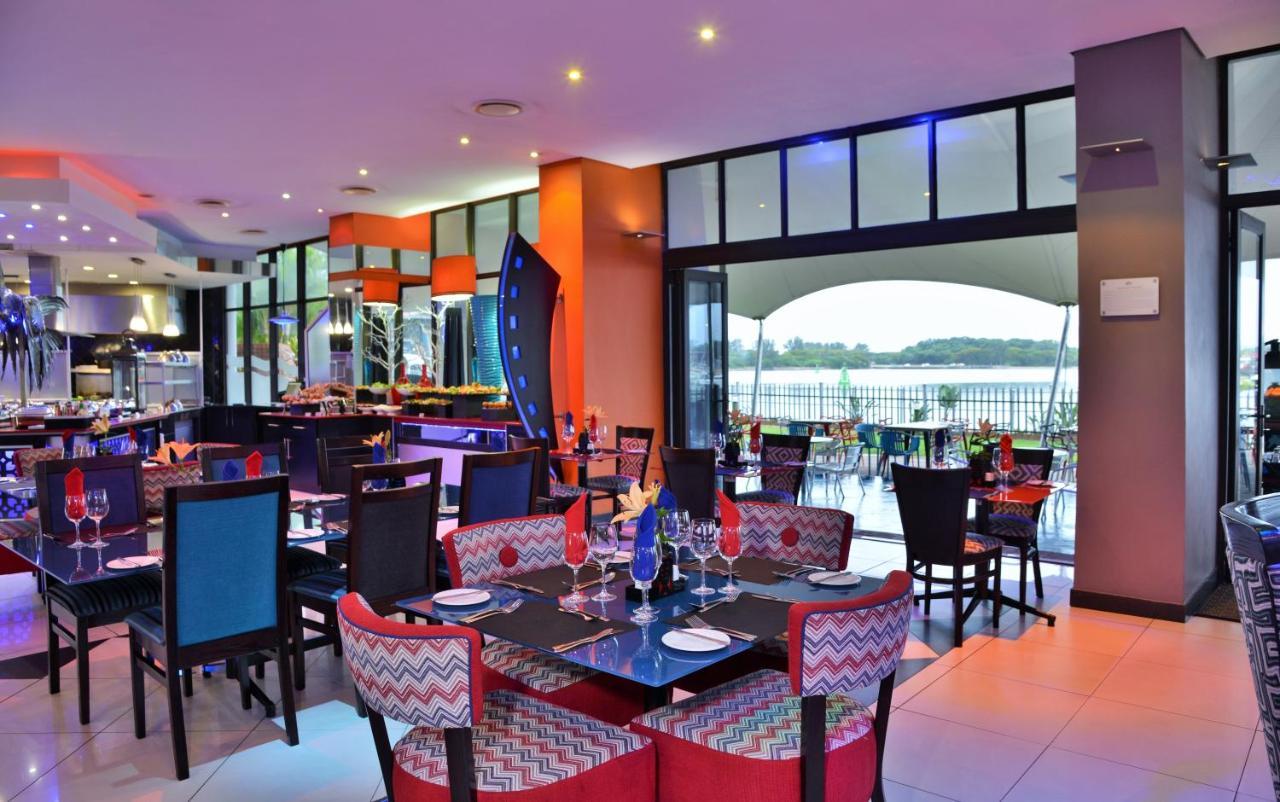 Bon Hotel Waterfront Ричардс Бей Екстериор снимка